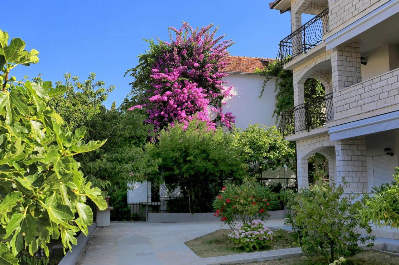 Apartments By The Sea Okrug Gornji, Ciovo - 1069 Trogir Exterior photo