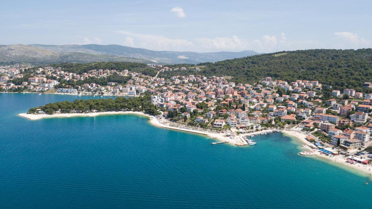 Apartments By The Sea Okrug Gornji, Ciovo - 1069 Trogir Exterior photo